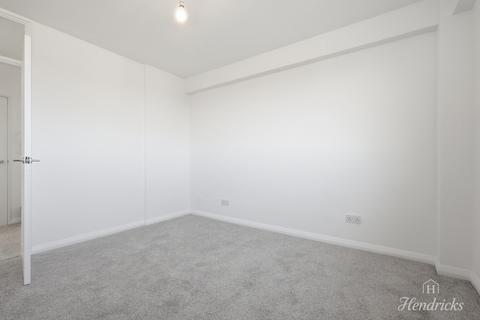 undefined, Broadway West, Leigh-on-sea, SS9 2
