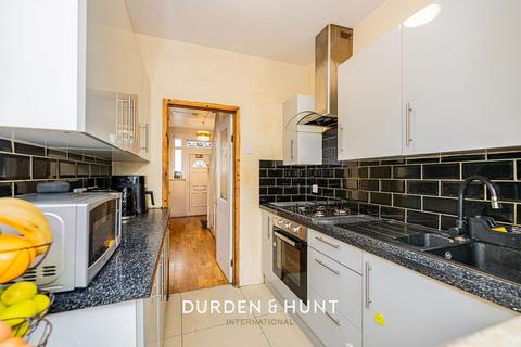 3 bedroom terraced house for sale, Wolferton Road, London E12