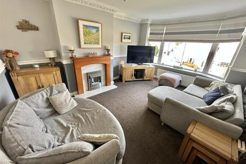 3 bedroom semi-detached house for sale, Cornmill Crescent, Liversedge