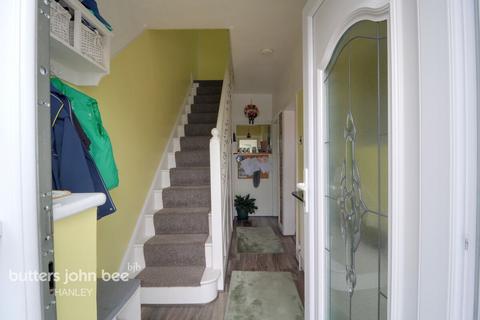 3 bedroom terraced house for sale, Bucknall Old RoadStoke-On-Trent ST1 2AJ
