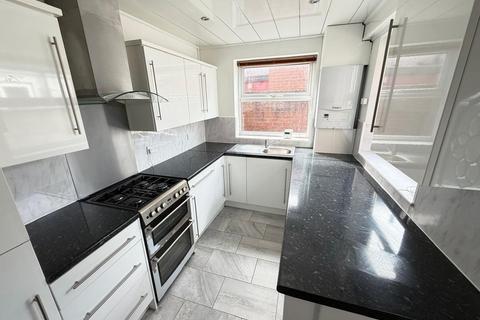 2 bedroom terraced house to rent, Falconer Street, Bootle, L20