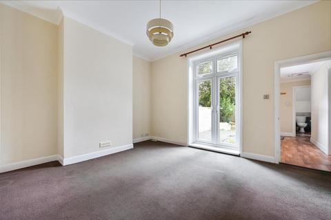 undefined, Station Rd, Surrey RH1