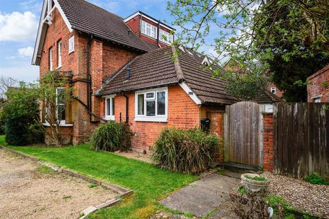 undefined, Station Rd, Surrey RH1