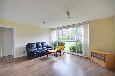 2 bedroom flat to rent, Hawkesworth Close, Northwood, HA6