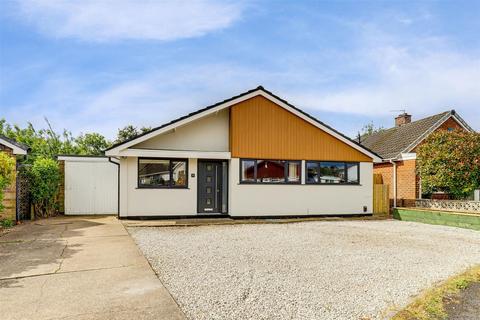 4 bedroom detached bungalow for sale, Cherrywood Gardens, Nottingham NG3