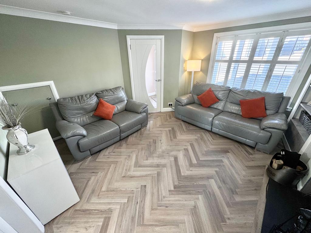 Whitlees Court, Ardrossan Lounge pic