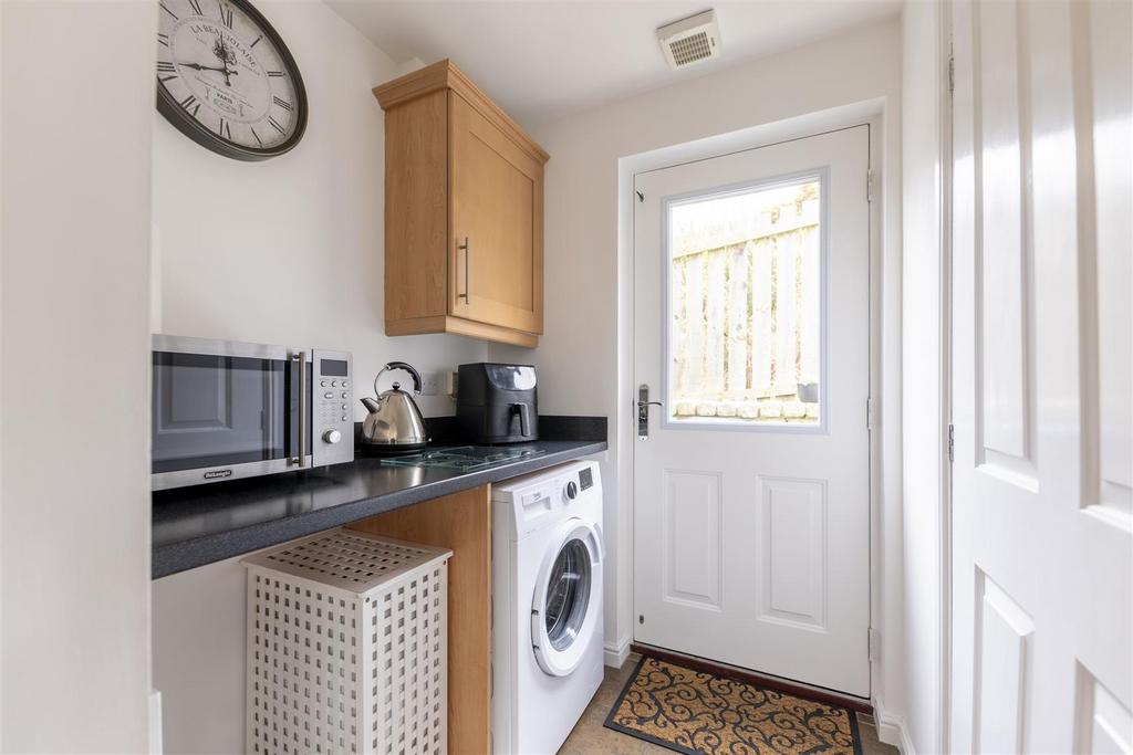 UTILITY ROOM.jpg