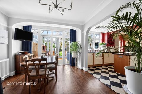 4 bedroom semi-detached house for sale, Briarwood Road, Epsom