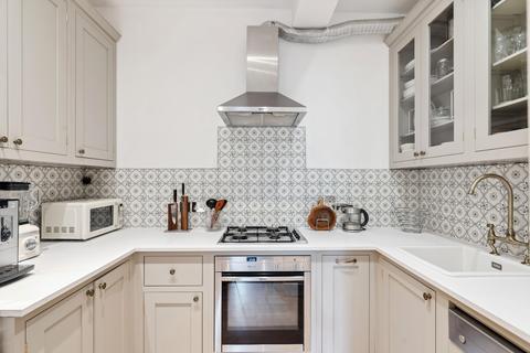 2 bedroom flat to rent, Tanner Street, London SE1