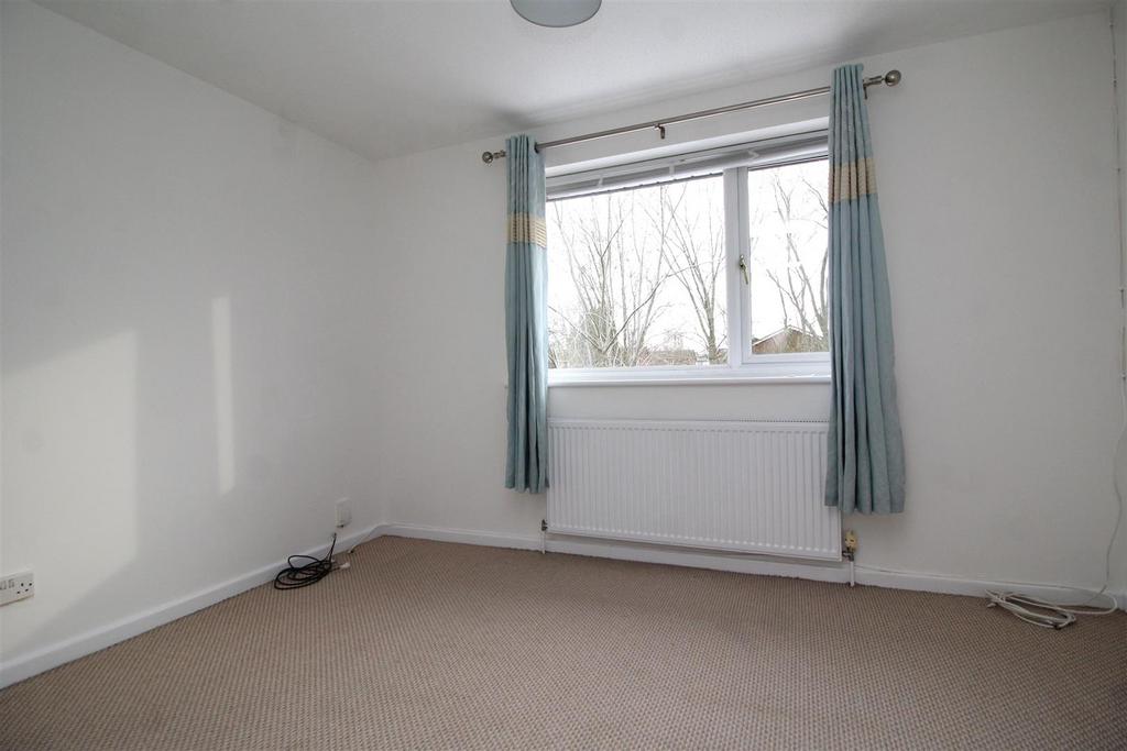 Bedroom 1 .JPG
