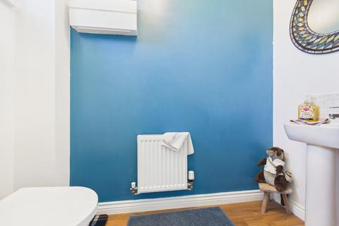 3 bedroom semi-detached house for sale, Warren Lane, Witham St. Hughs, Lincoln