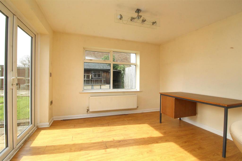 Dining area.JPG
