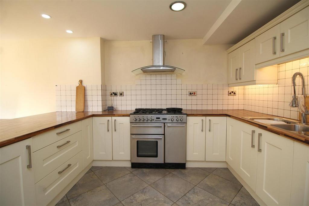 Kitchen .JPG