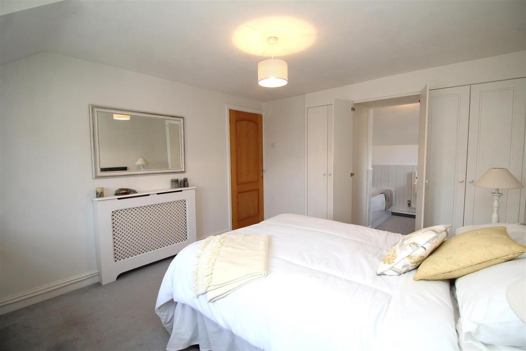 Bedroom 1 .JPG