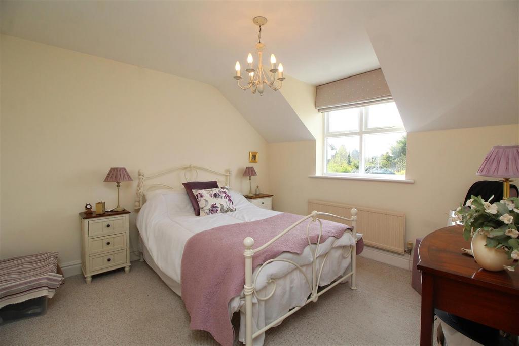 Bedroom 2 .JPG