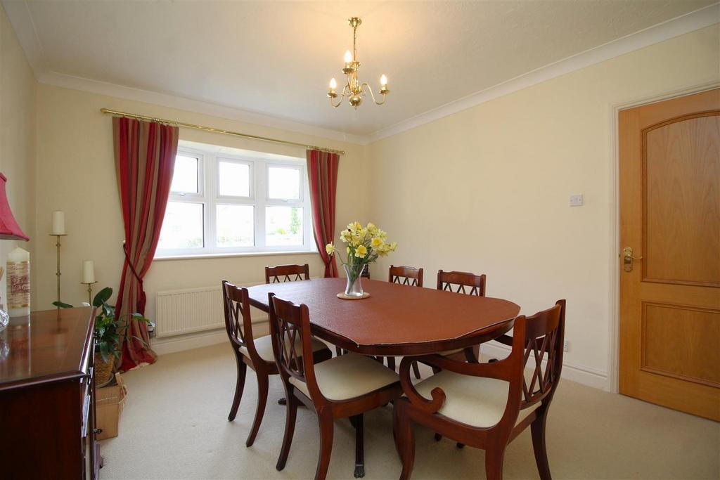 Dining room .JPG