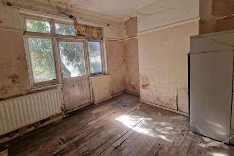 3 bedroom bungalow for sale, 30 Anstey Lane, Leicester, LE4 0FA