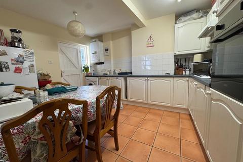 2 bedroom townhouse for sale, SEEKING BUY-TO-LET INVESTOR -Market Hill, Rothwell