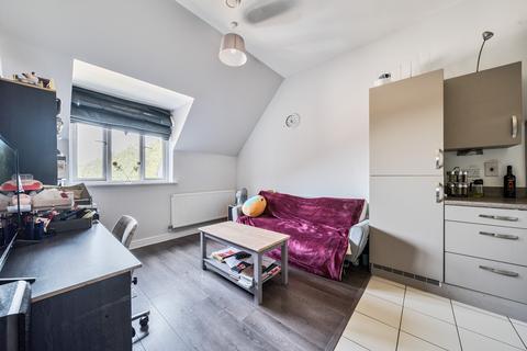 1 bedroom flat for sale, Jubilee Drive, Fleet, GU52