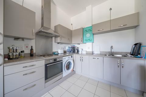 1 bedroom flat for sale, Jubilee Drive, Fleet, GU52