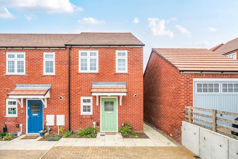 2 bedroom end of terrace house for sale, Campion Road, Sandbach, CW11
