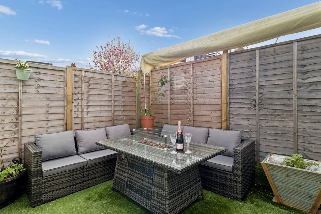 Courtyard Rear Garden