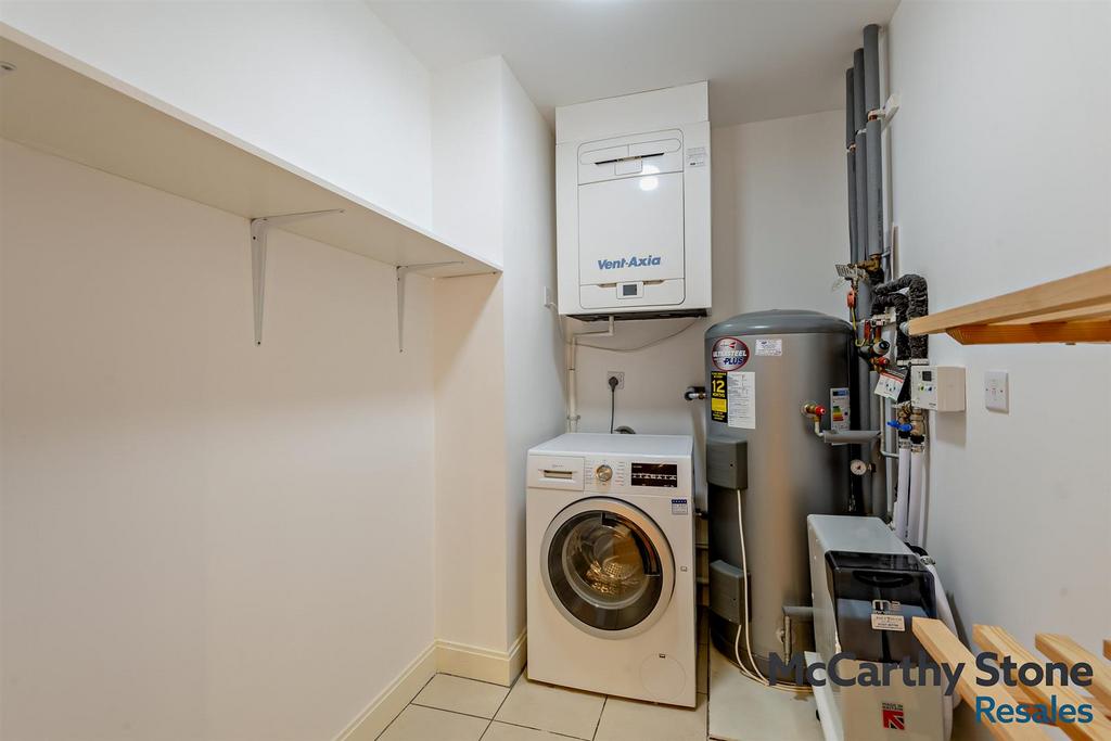 8682429-interior01-800.jpg