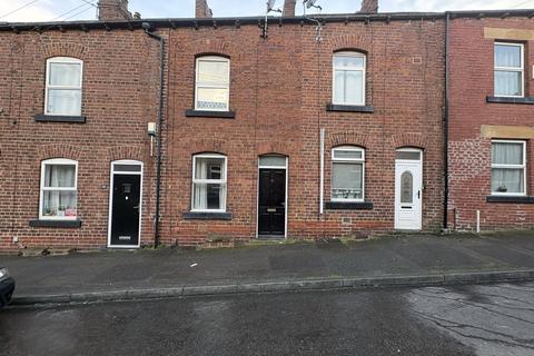 3 bedroom terraced house to rent, Middlesex Street, Barnsley