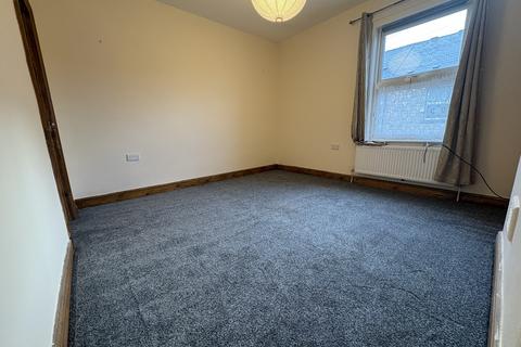 3 bedroom terraced house to rent, Middlesex Street, Barnsley