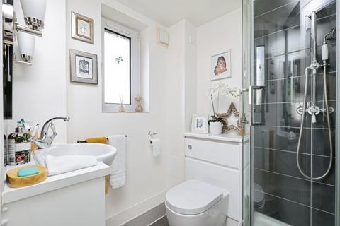 2 bedroom retirement property for sale, Heathdene Manor, Watford