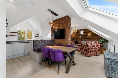 undefined, Willoughby Close, Sale