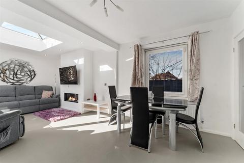 undefined, Willoughby Close, Sale