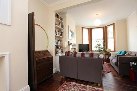 3 bedroom house to rent, Cowper Street, Hove