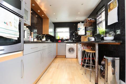 3 bedroom house to rent, Cowper Street, Hove