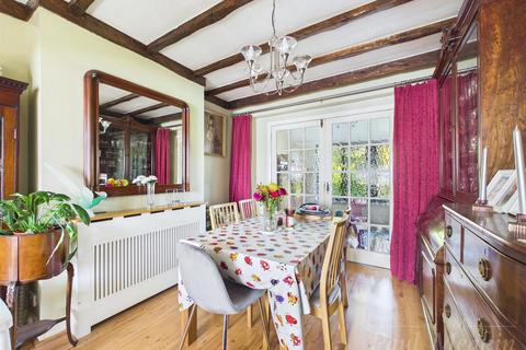 3 bedroom semi-detached house for sale, Selsdon Park Road, South Croydon