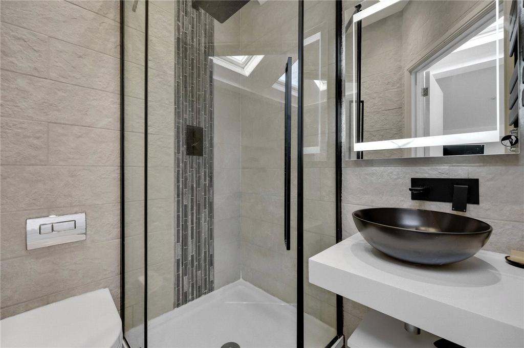 En Suite Shower Room