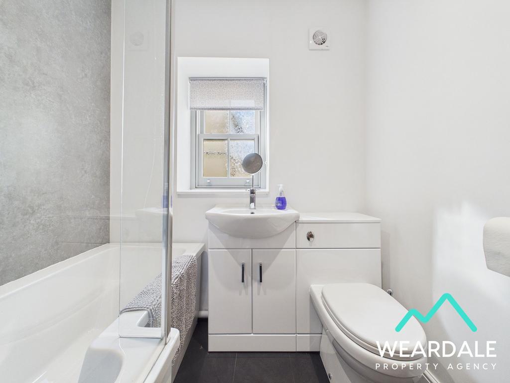 Bedroom 2 En-suite