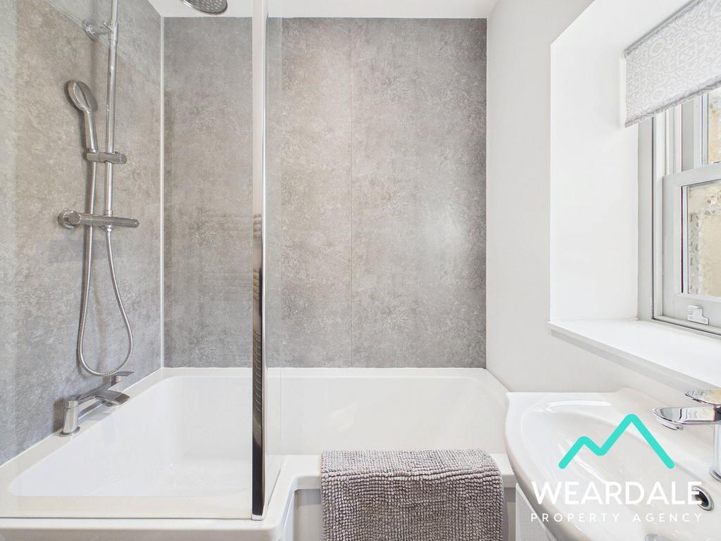 Bedroom 2 En-suite