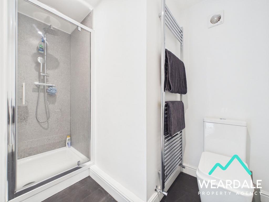 Bedroom 1 En-suite