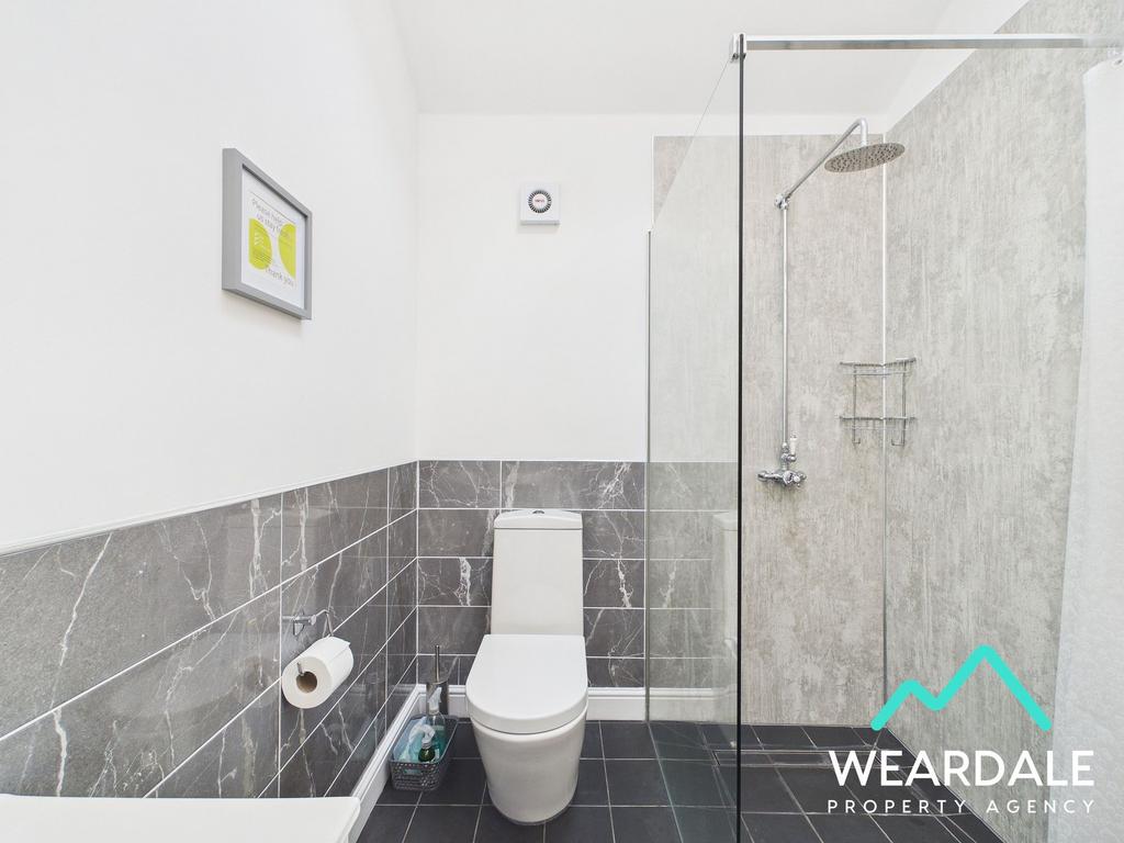 Cottage - Bathroom