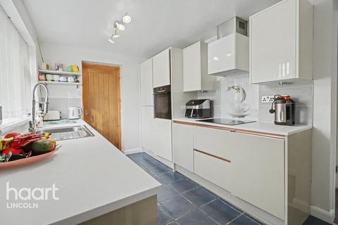 3 bedroom detached house for sale, Thorpe Lane, Eagle