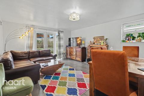 3 bedroom detached house for sale, Thorpe Lane, Eagle