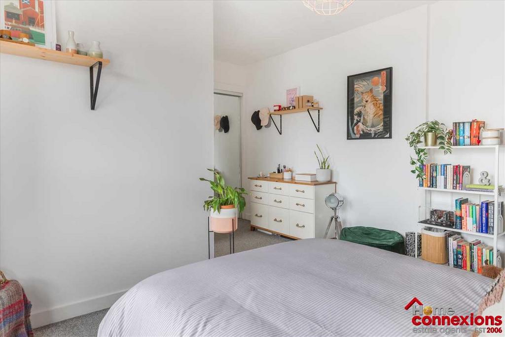 Bedroom One (2)