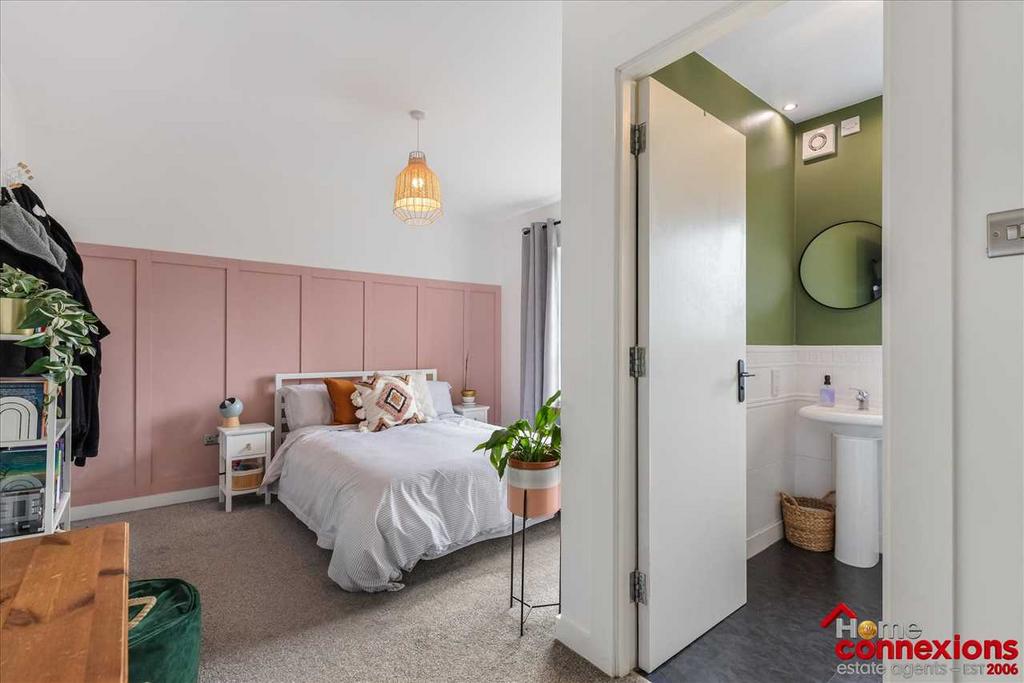 Bedroom One (4)