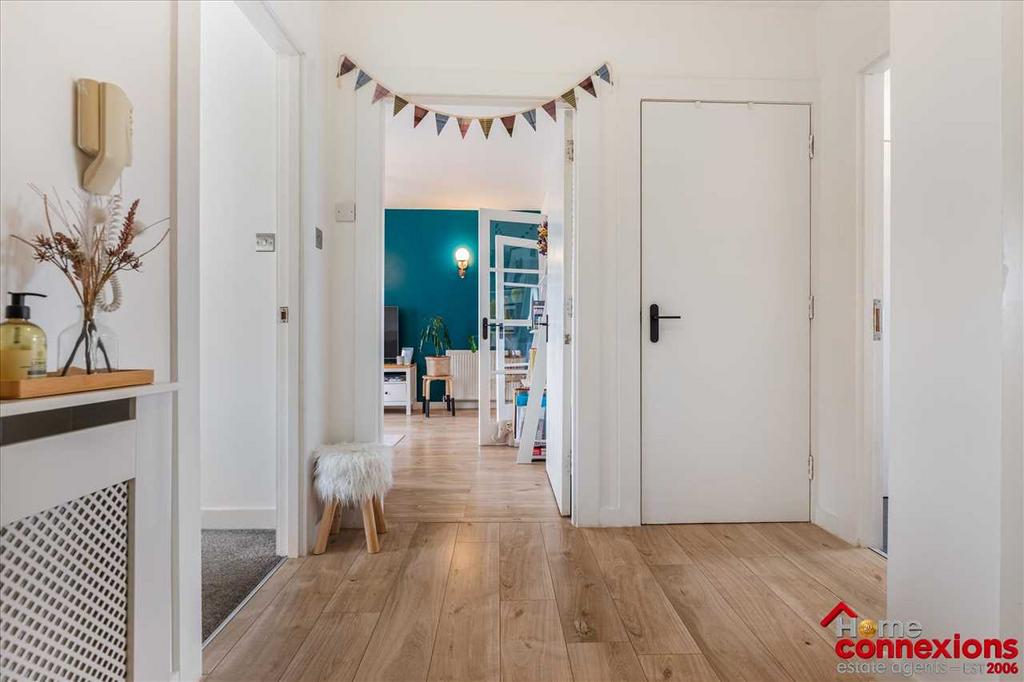 Entrance Hallway (1)