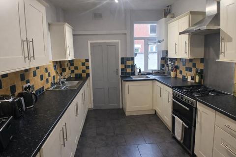 5 bedroom villa for sale, 20 St. Albans Road, Leicester, LE2 1GE