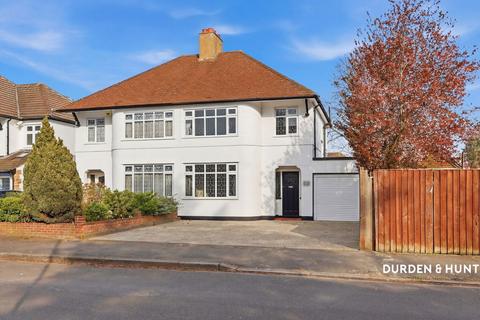 undefined, Acacia Drive, Upminster, RM14
