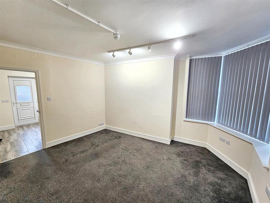 Bedroom/Living Room