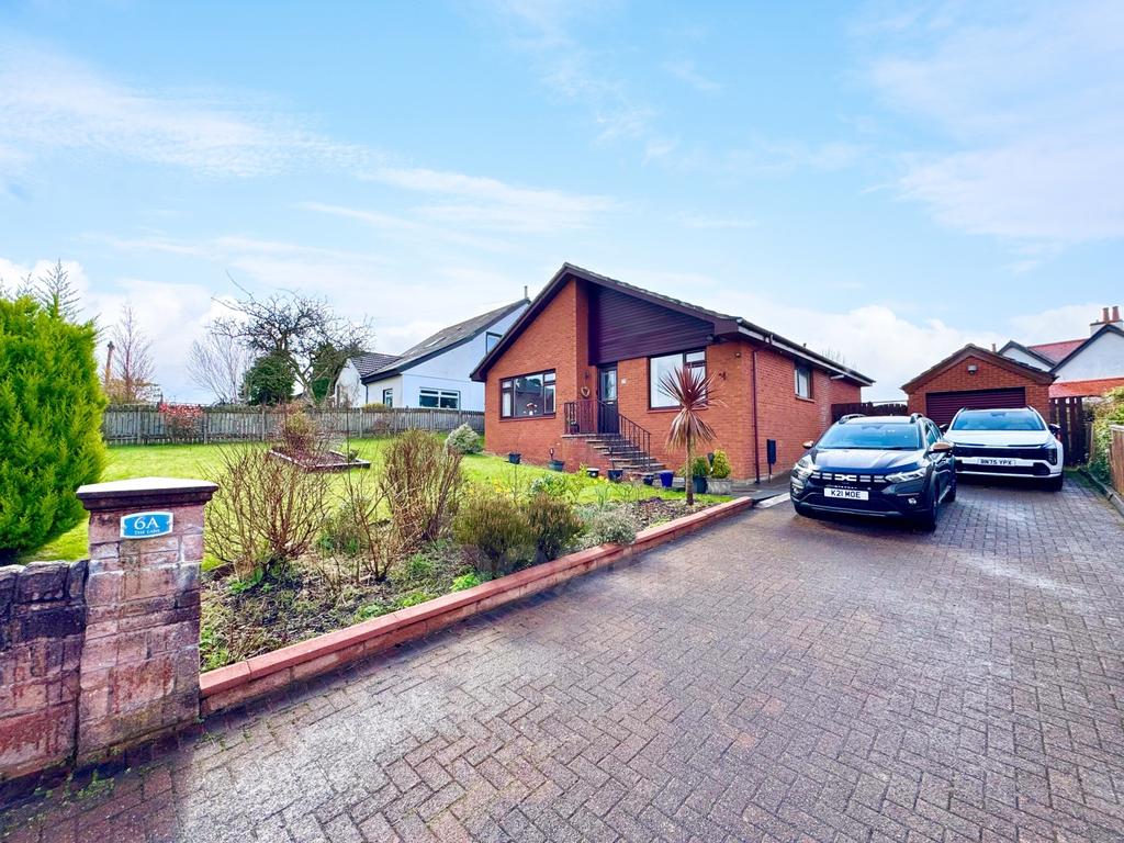 The Lane, Skelmorlie three bedroom detached bungal