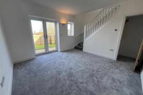 3 bedroom semi-detached house to rent, Kings Meadow, Launceston